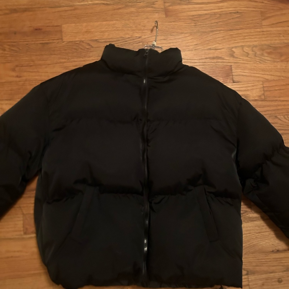 black puffer